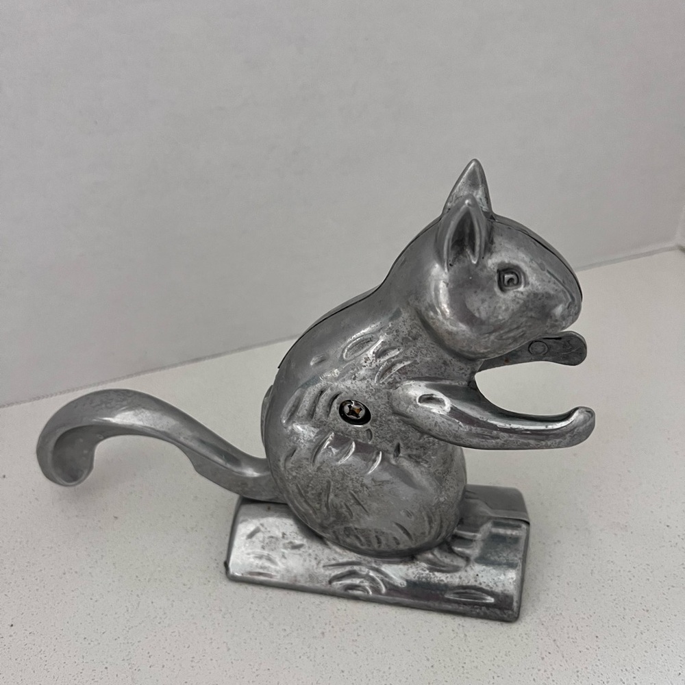 Vintage Aluminum Cast Squirrel Nutcracker Whimsical 6.25"‎